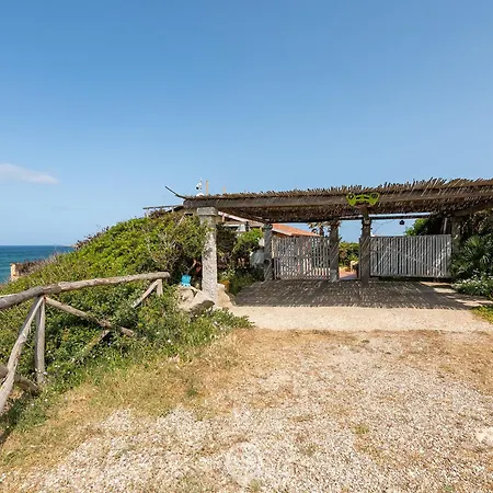 Casa Ida - Sunny Outdoor Space & Sea View Feriehus Putzu Idu